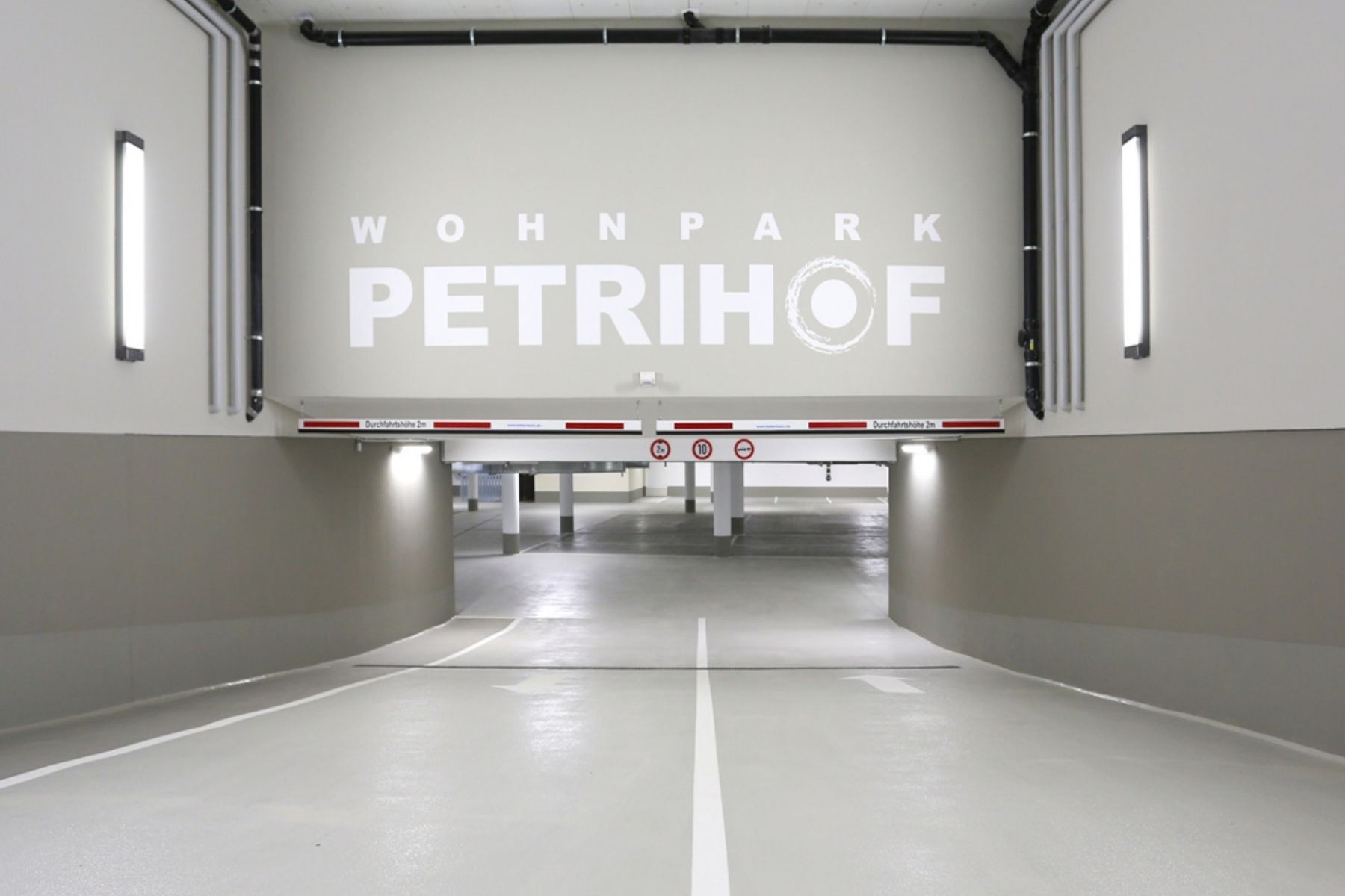 Tiefgarageneinfahrt