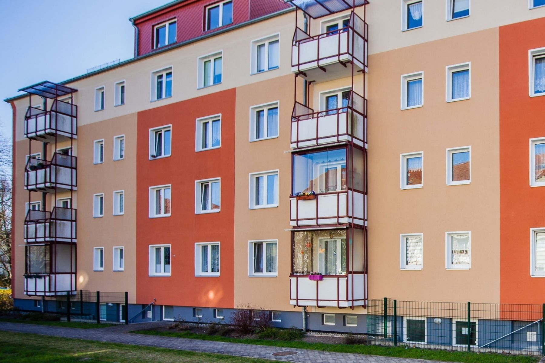 Haus mit Balkon