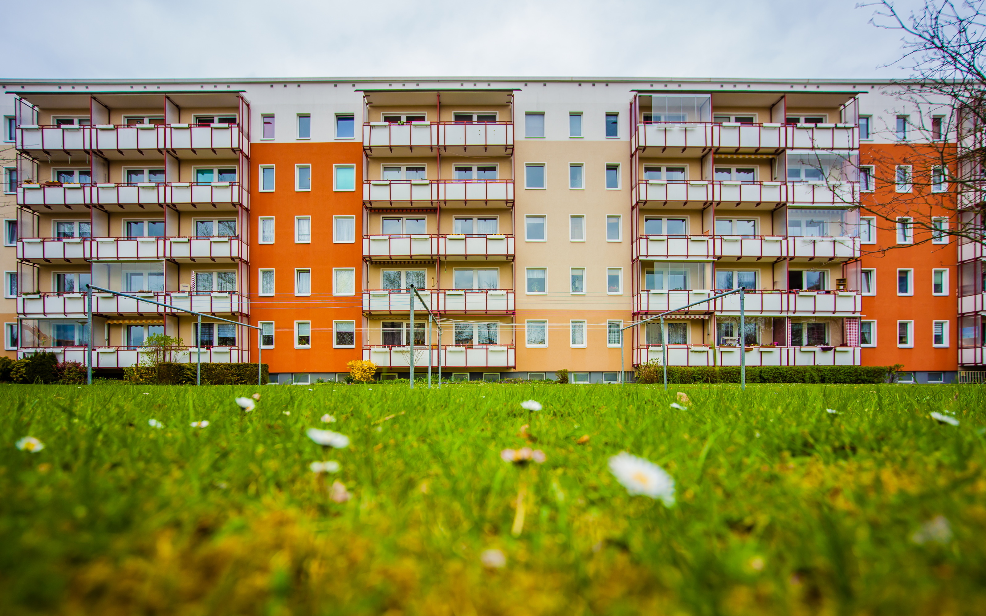 Haus mit Balkon