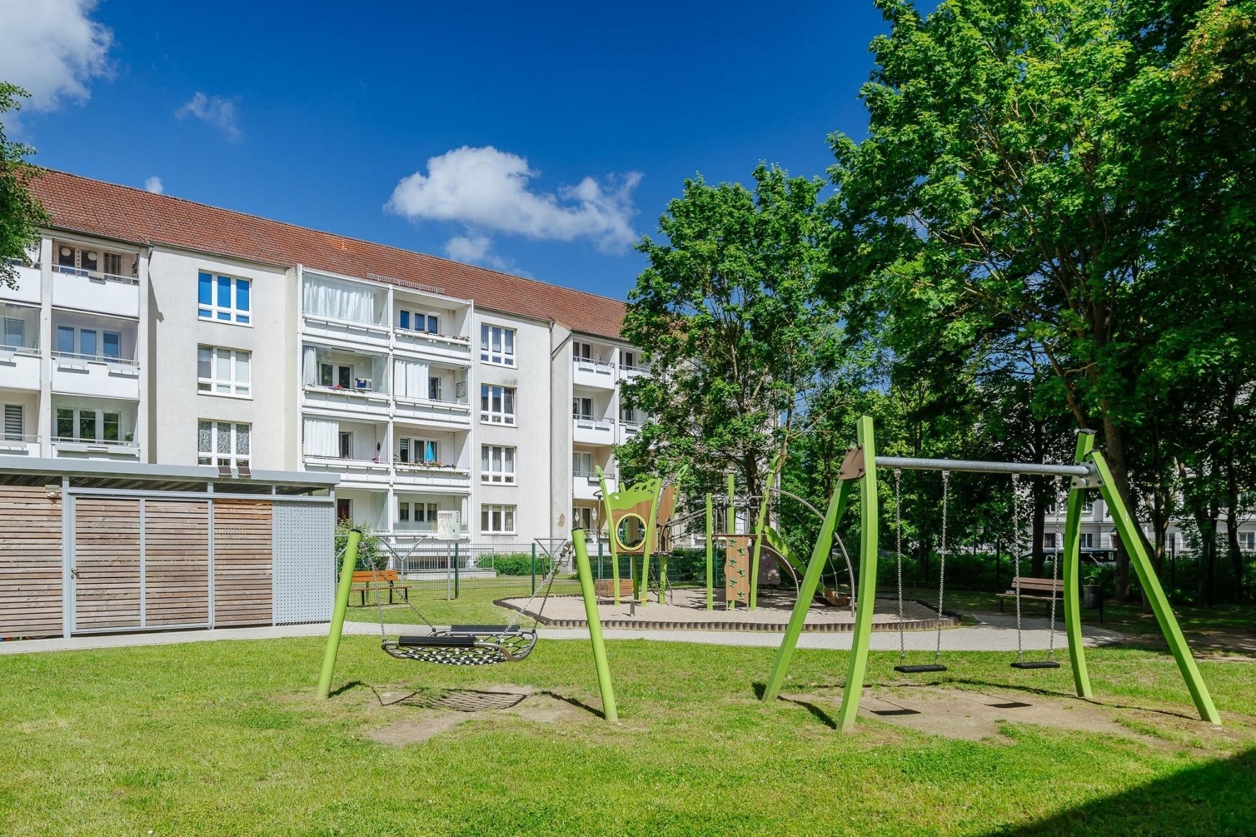 Haus mit Spielplatz