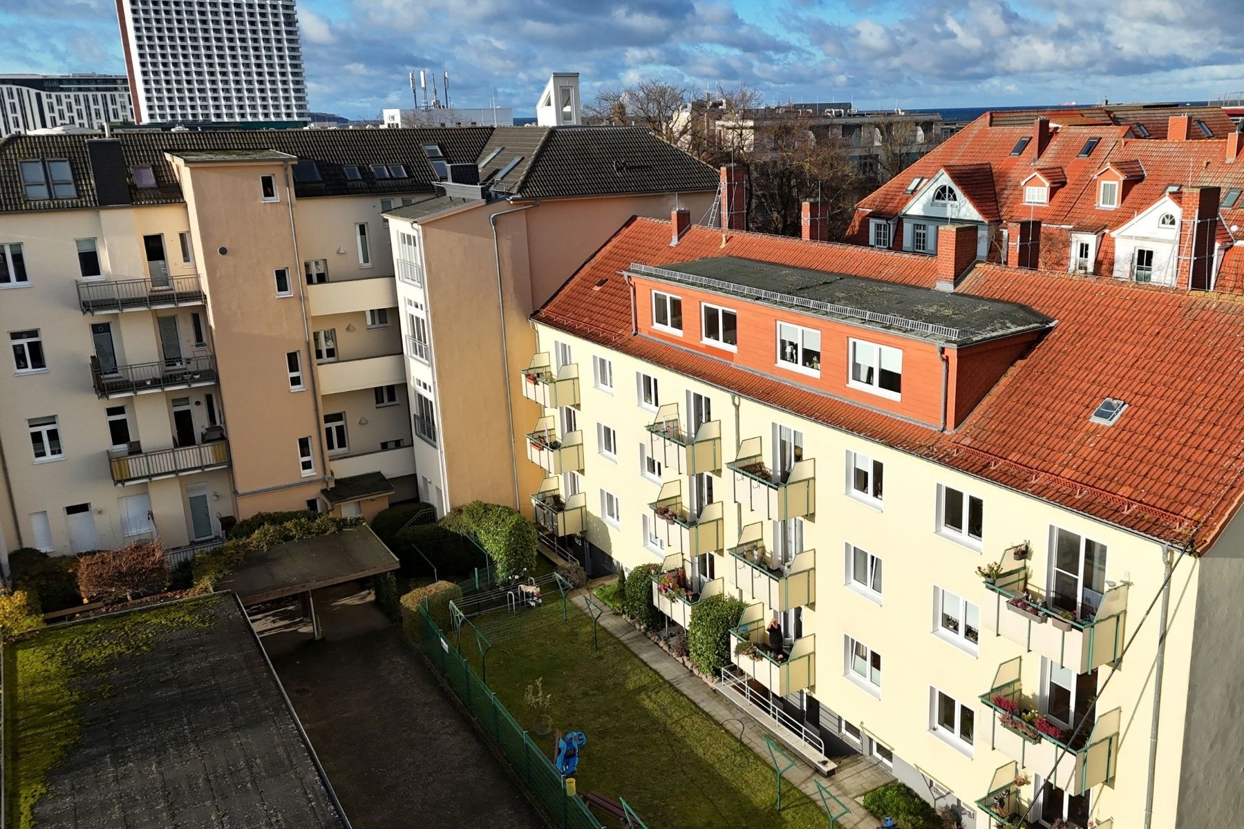 Haus mit Balkon