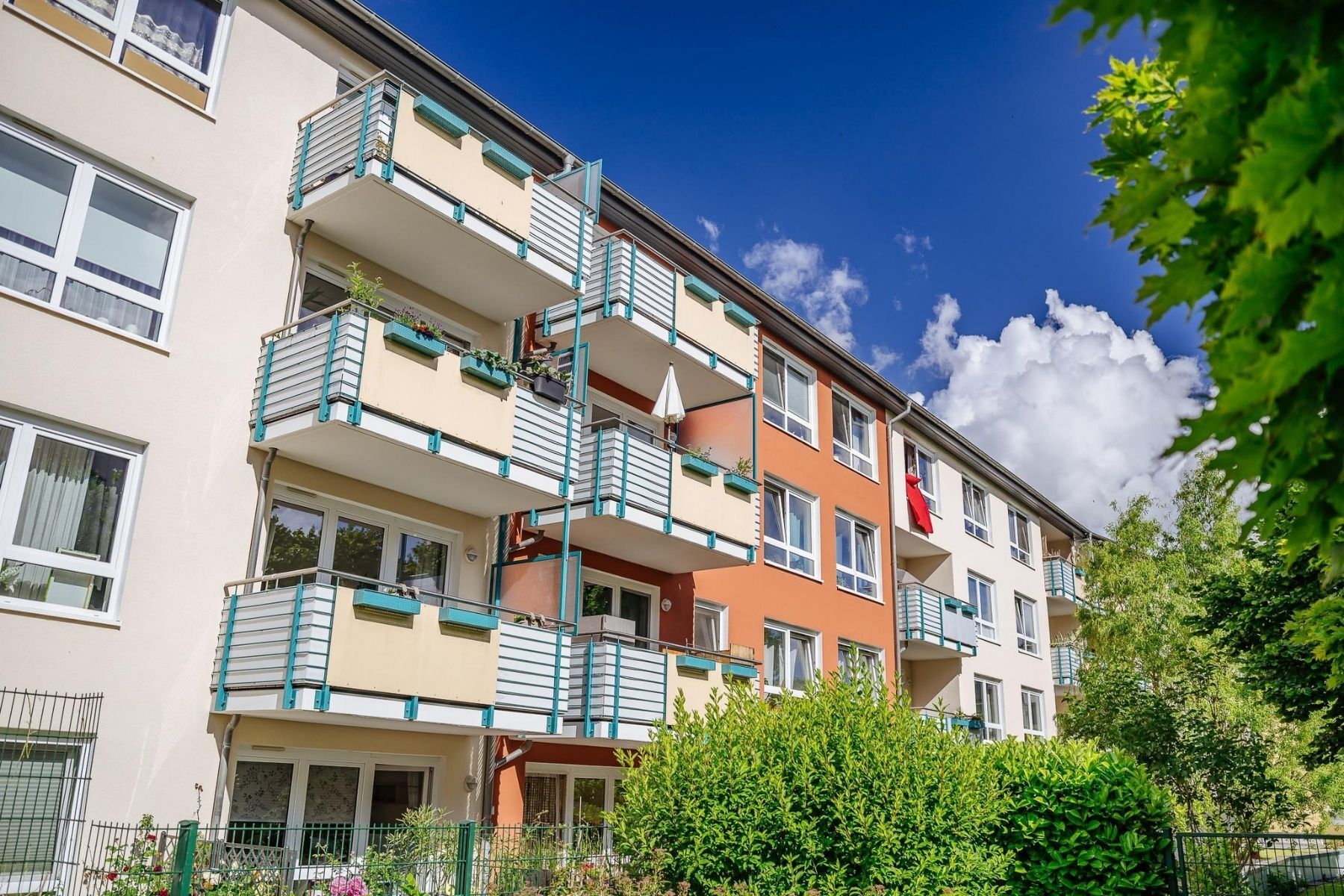 Haus mit Balkon